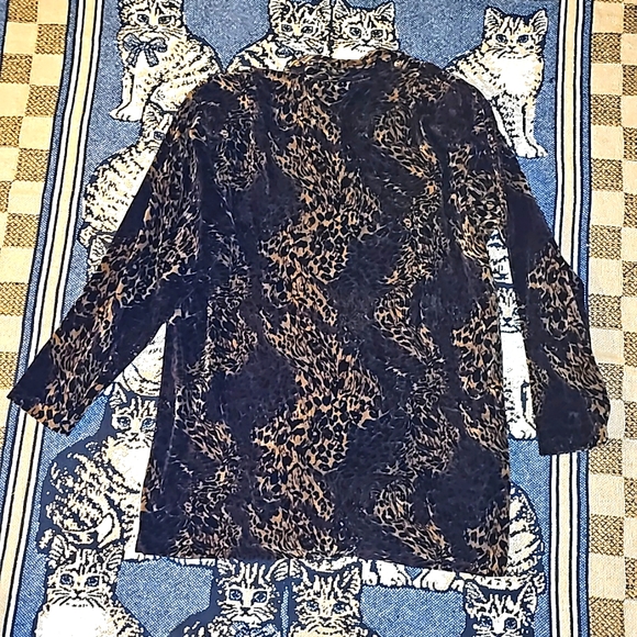 Jason Maxwell button-down top velour animal print leopard 🐆 M/L - Picture 3 of 4